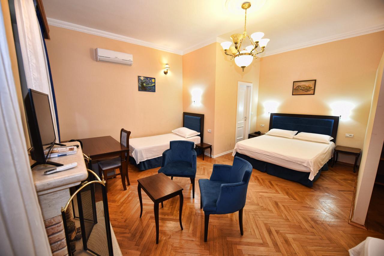 Rose Garden Hotel Shkodër Esterno foto